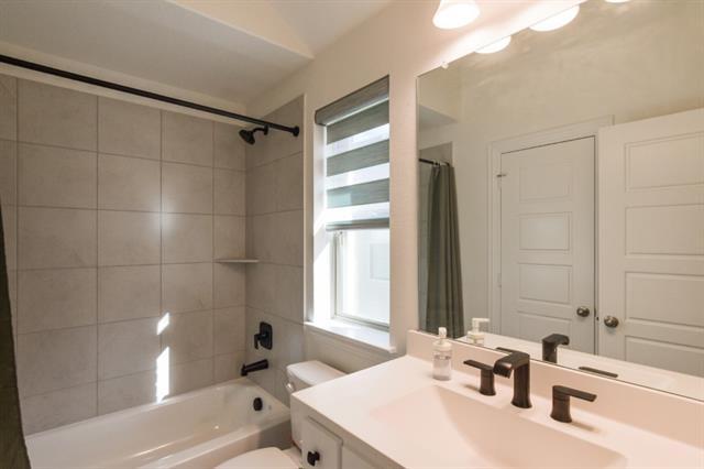 Building Photo - 4290 Mill Pond Dr