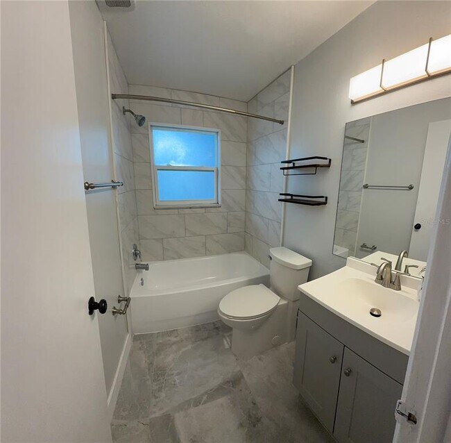 Building Photo - 3258 Kismet Ct