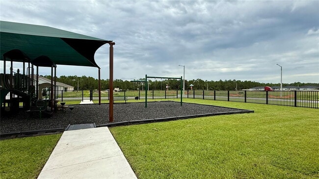 Building Photo - 3314 Pine Lily Ave
