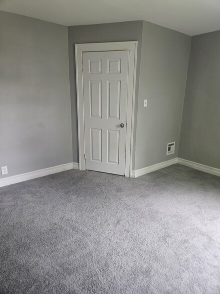 Building Photo - 5974 Coplin St