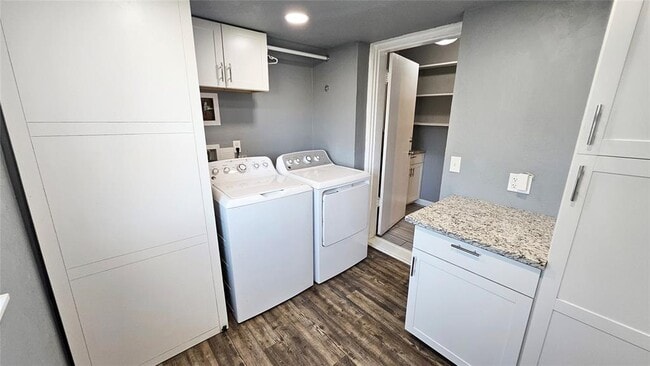 Building Photo - 2305 NW 25th St