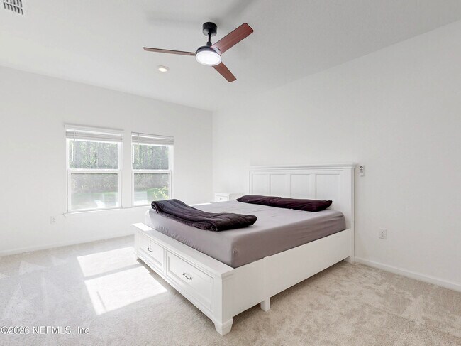 Building Photo - 401 Archstone Wy