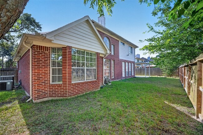 Building Photo - 2411 Charter Oaks Ct