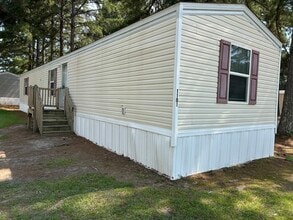 Building Photo - 1101 Teneile St