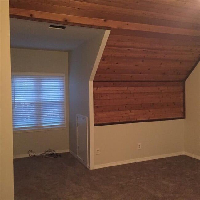 Building Photo - 7070 Derby Ct