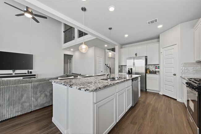 Building Photo - 3025 Waxwing Dr