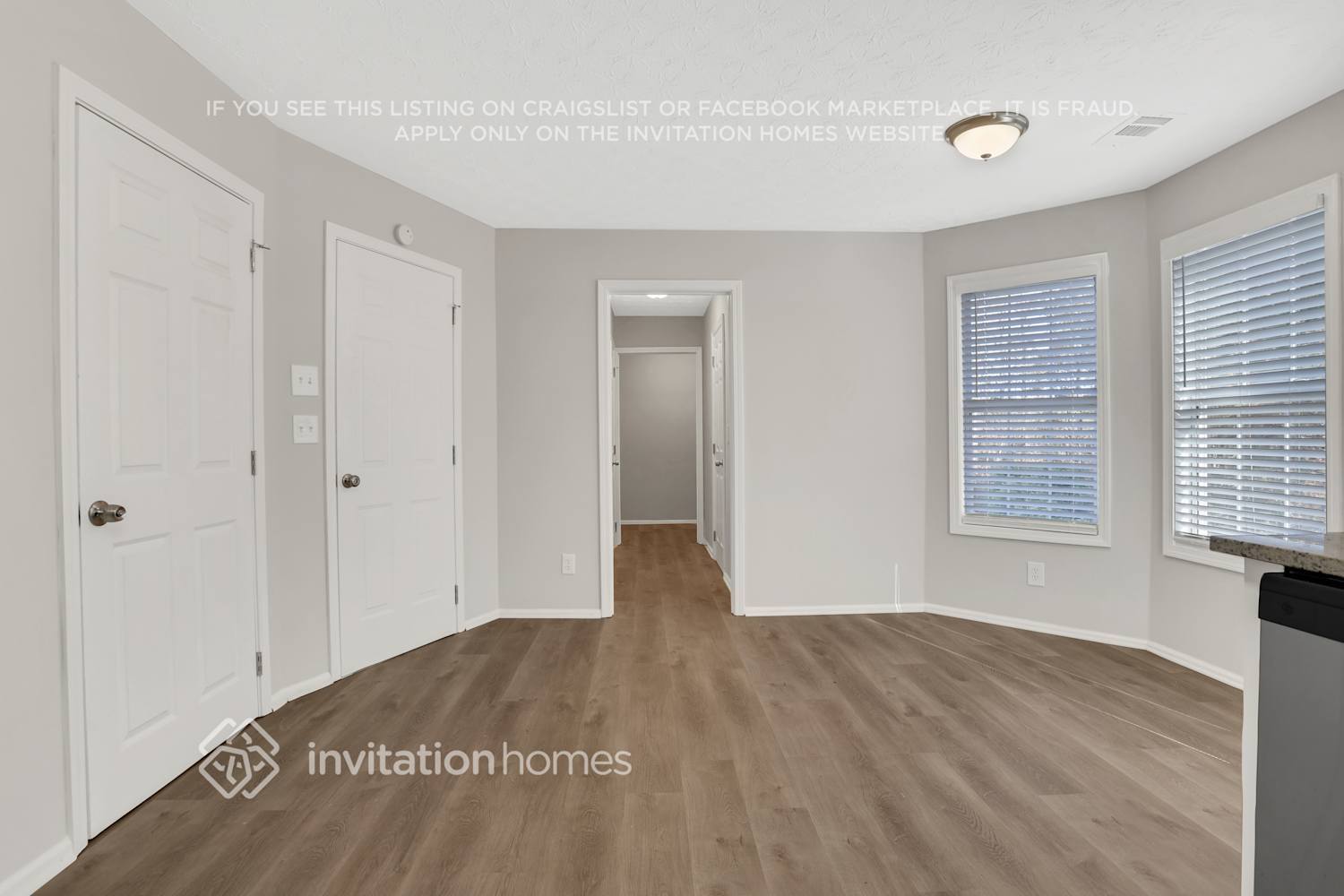 Building Photo - 4150 Hillsborough Dr SW