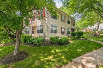 Building Photo - 3914 Captain Molly Cir