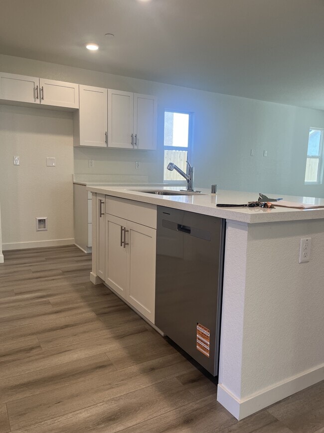 Building Photo - 2196 Orlin Dr