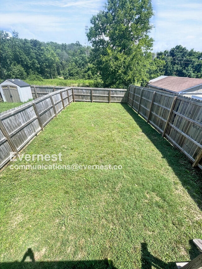 Building Photo - 2116 Courtney Ave