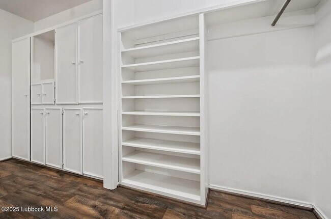 Building Photo - 4221 53rd St