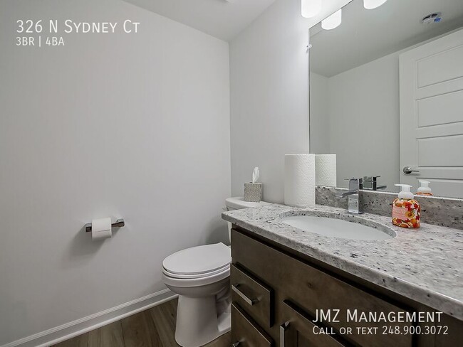 Building Photo - 326 N Sydney Ct