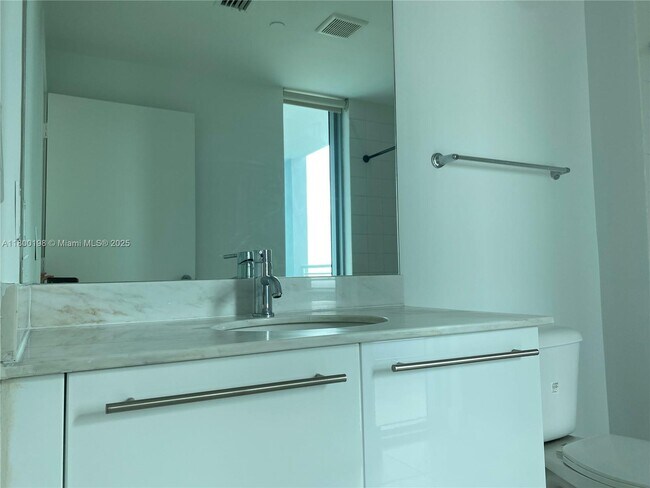 Building Photo - 888 Biscayne Blvd