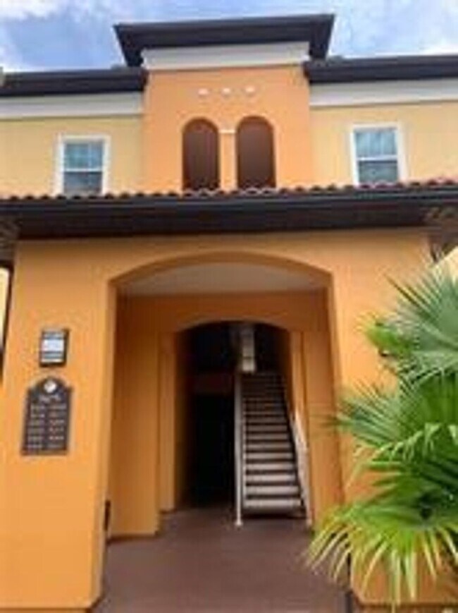Building Photo - APARTMENT FOR RENT IN THE BEST AREA OF ORLANDO