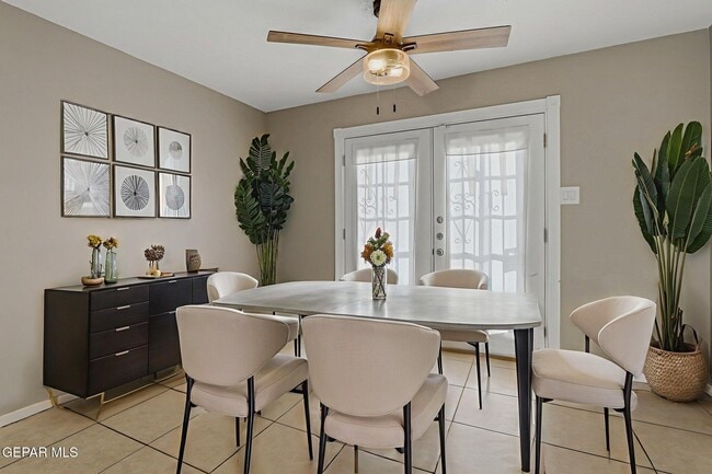 Building Photo - 5934 Flounder Dr