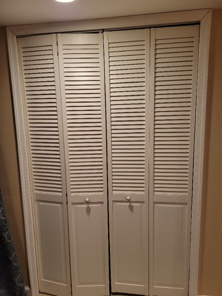 Building Photo - 6105 Arbor St