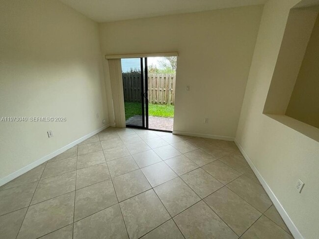 Building Photo - 10600 NW 88th St