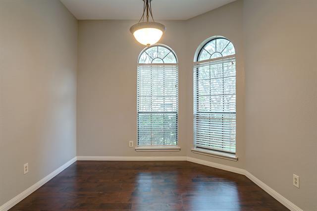 Building Photo - 3852 Beaumont Ln