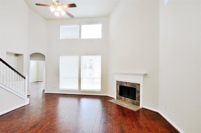 Building Photo - 20919 Field Manor Ln