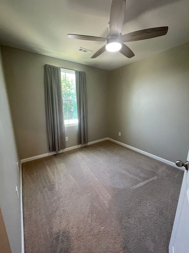 Building Photo - 1245 Havenbrook Dr