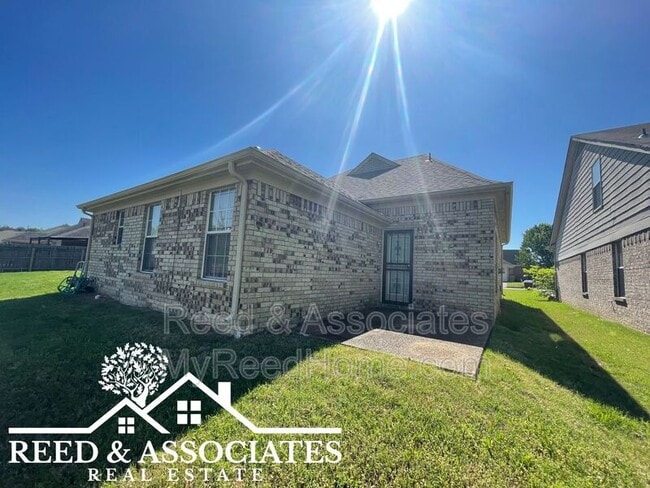 Building Photo - 4824 Pine Forrest Dr