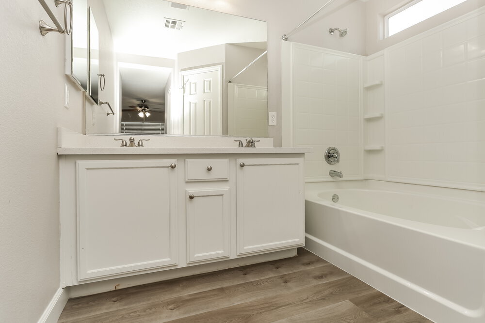 Building Photo - 8029 N Quilted Bear St