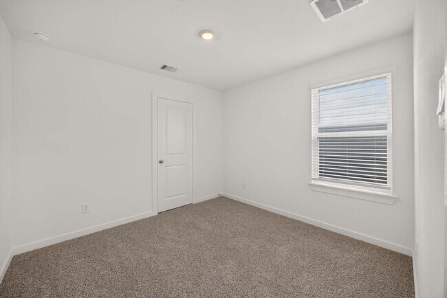 Building Photo - 28126 Meadowlark Sky Dr