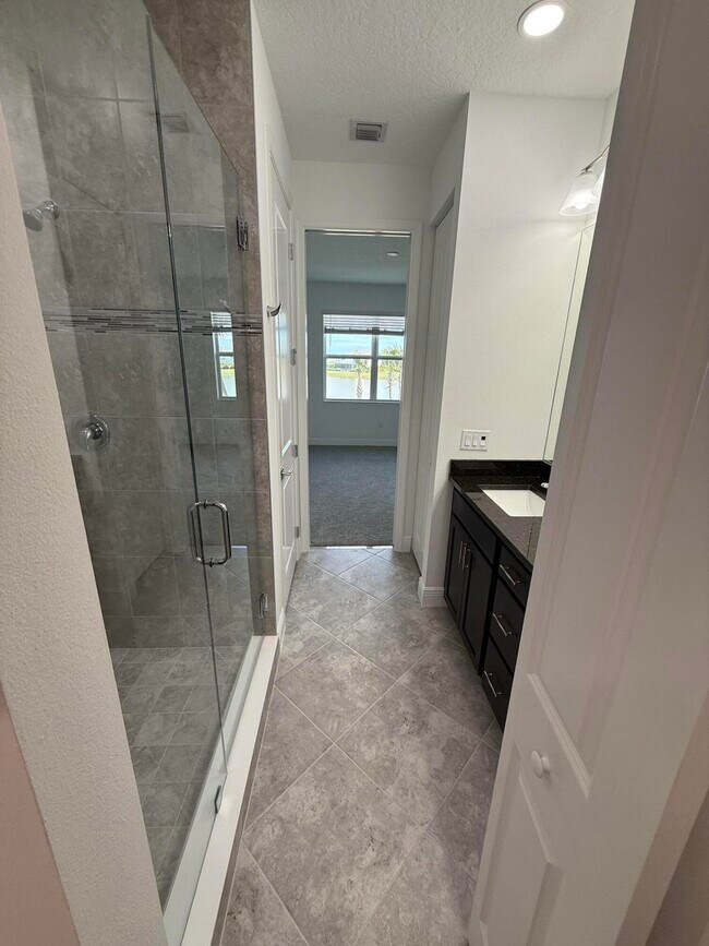 Building Photo - 4718 Longwood Lk Sq