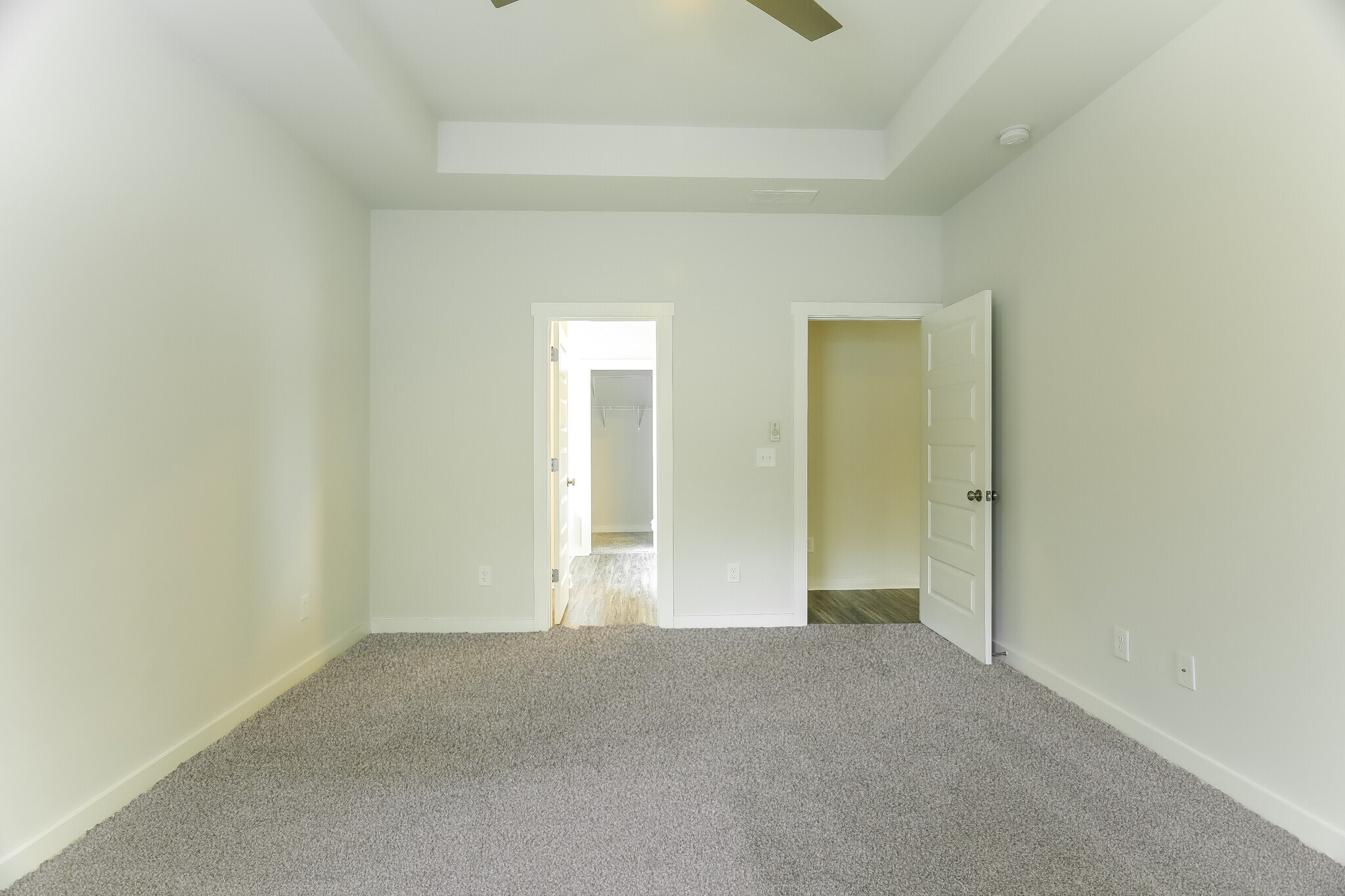 Building Photo - 5400 Cedar Creek Dr