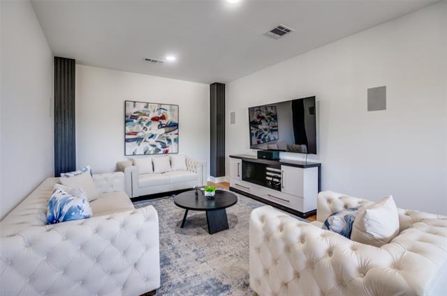 Building Photo - 10923 Marsh Ln