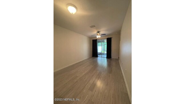 Building Photo - 6060 Bartram Village Dr