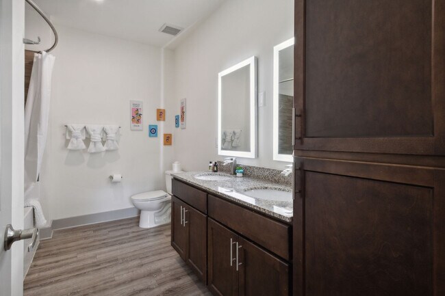 Building Photo - 1130 Scenic Loop Way