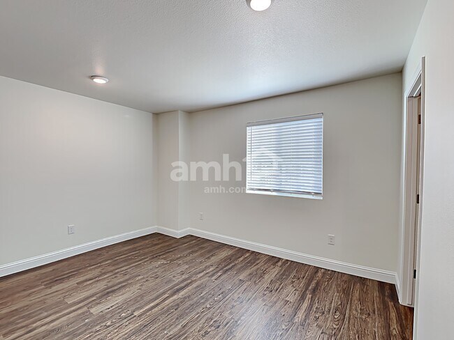 Building Photo - 704 Sienna Rising Drive