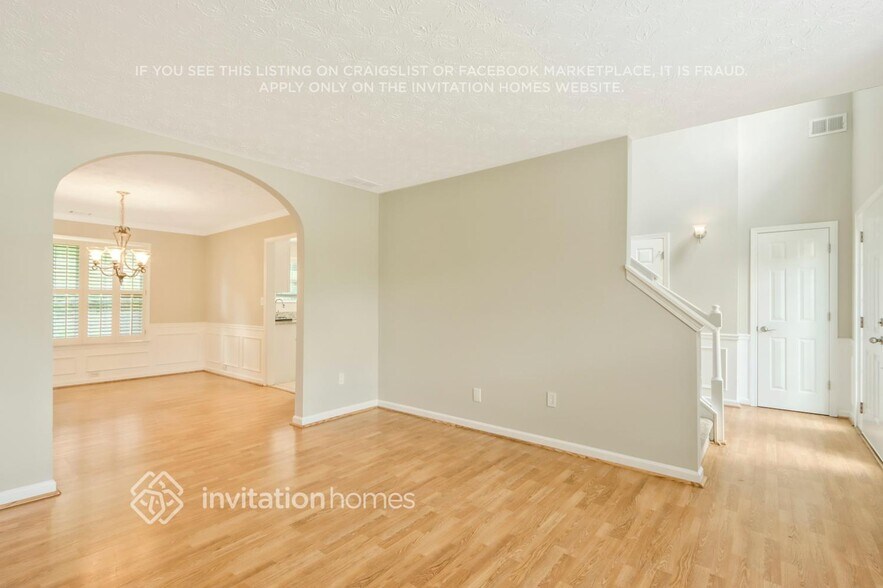 Building Photo - 5203 Pine Branch Cir
