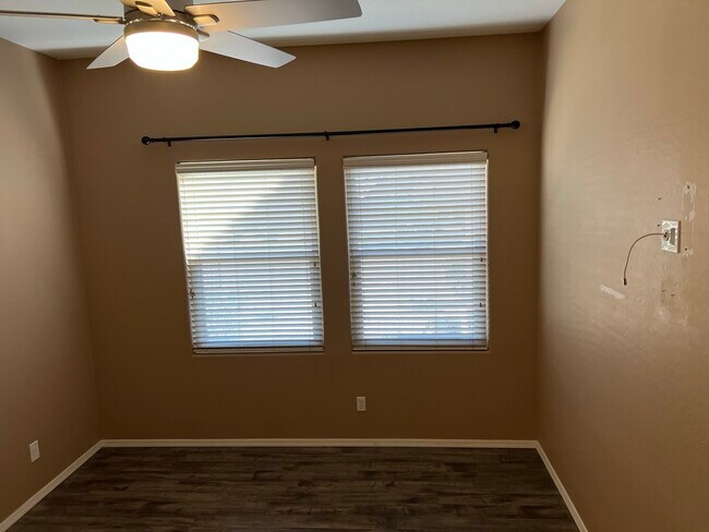 Building Photo - 25 S Quinn Cir