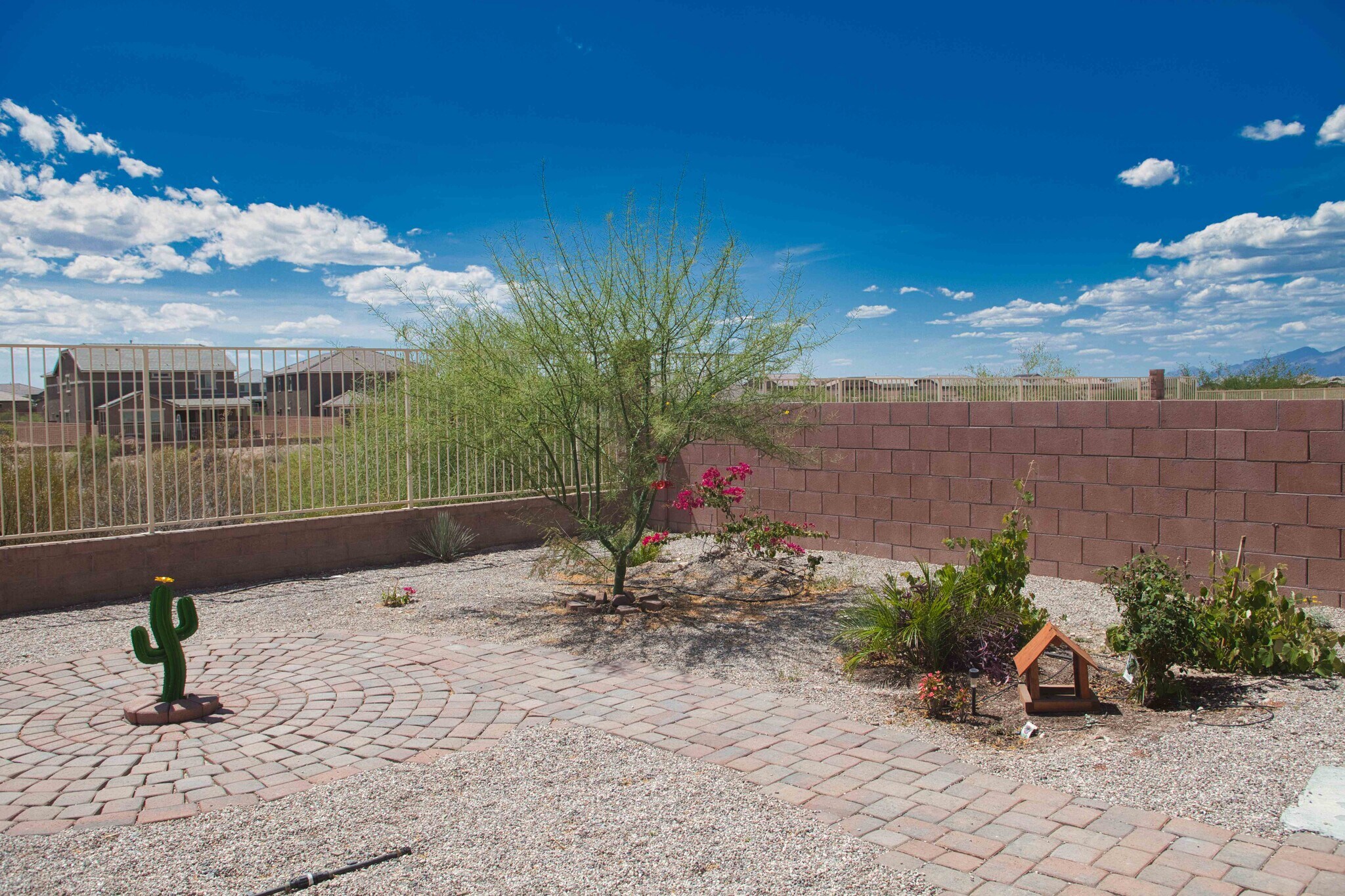 Building Photo - 7856 S Bonanza Park Dr