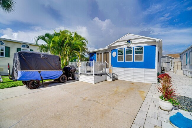 Building Photo - 1161 Nettles Blvd