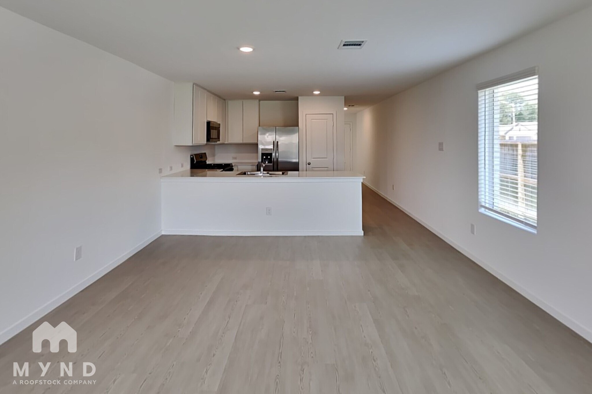Building Photo - 922 Lago Laceno Ln