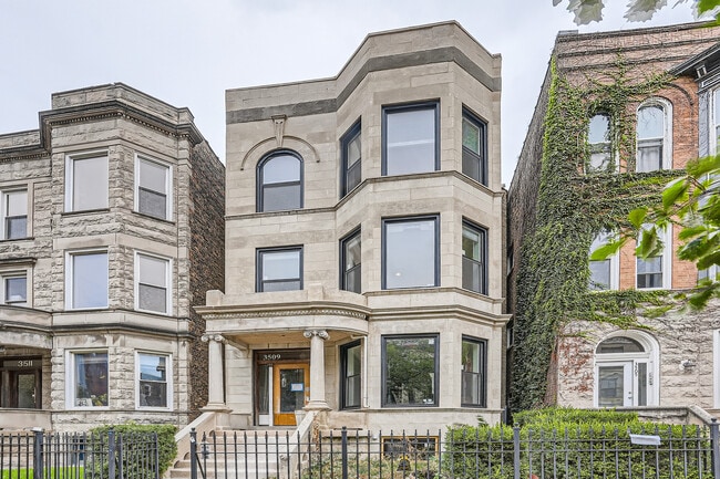 Primary Photo - 3509 N Sheffield Ave