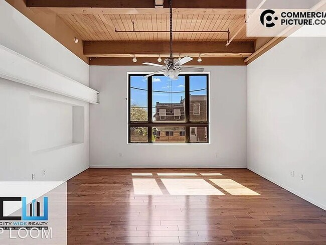 Building Photo - Frame Factory