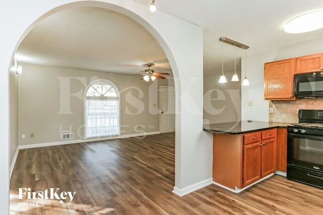 Building Photo - 45 Water Way Trail