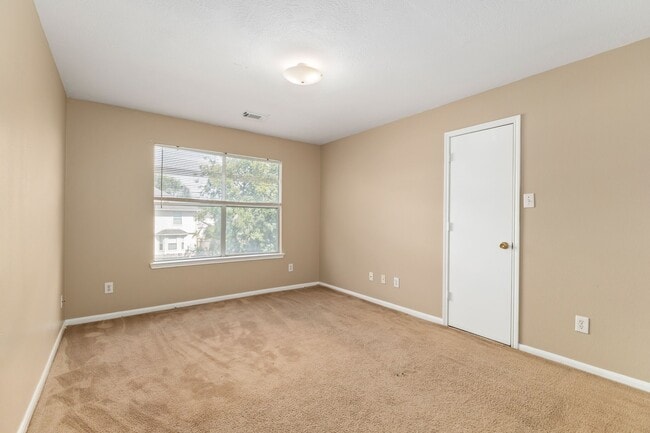 Building Photo - 16126 Taloncrest Dr