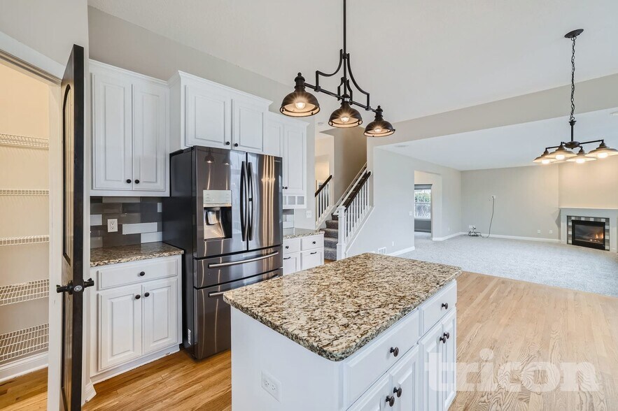 Building Photo - 17475 Glacier Wy