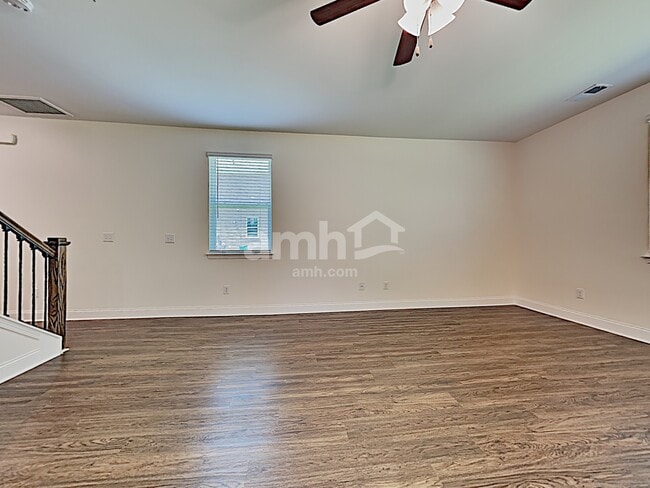 Building Photo - 124 Sweet Gum Dr