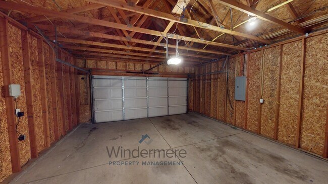 Building Photo - 1158 SE Surita Ct