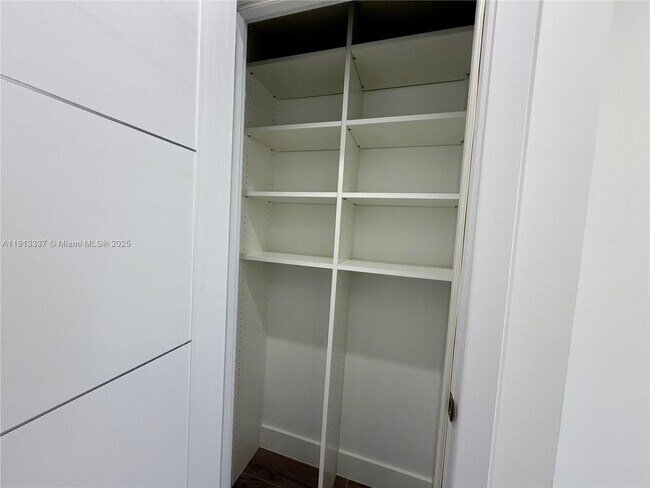 Building Photo - 550 Okeechobee Blvd