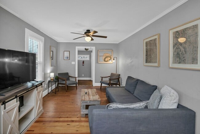 Building Photo - Walkable State Street Gem in the Heart of West Columbia