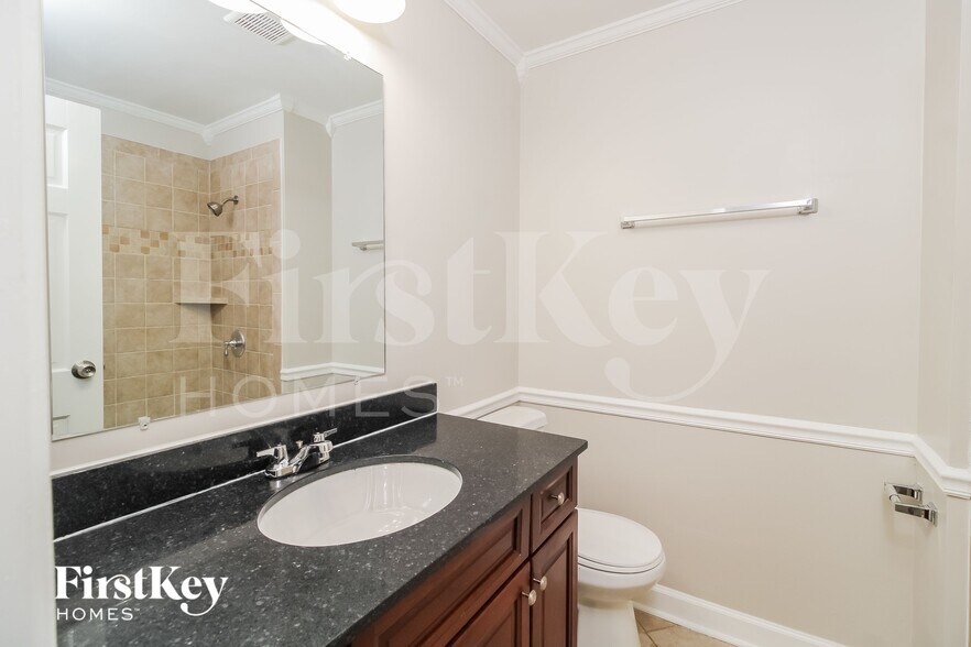 Building Photo - 2006 Red Forest Rd