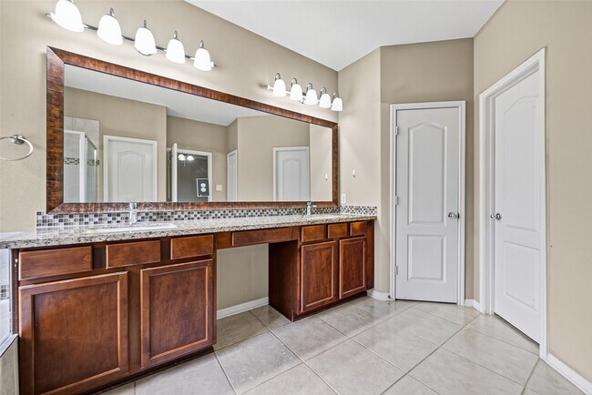 Building Photo - 6319 Denison Oaks Dr
