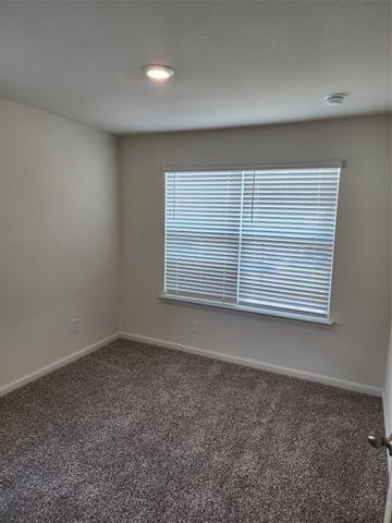 Building Photo - 304 Marsh Ln